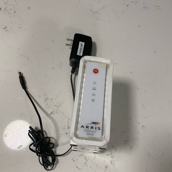 Arris Surfboard SB6183 Cable Modem, White - Picture 2 of 3